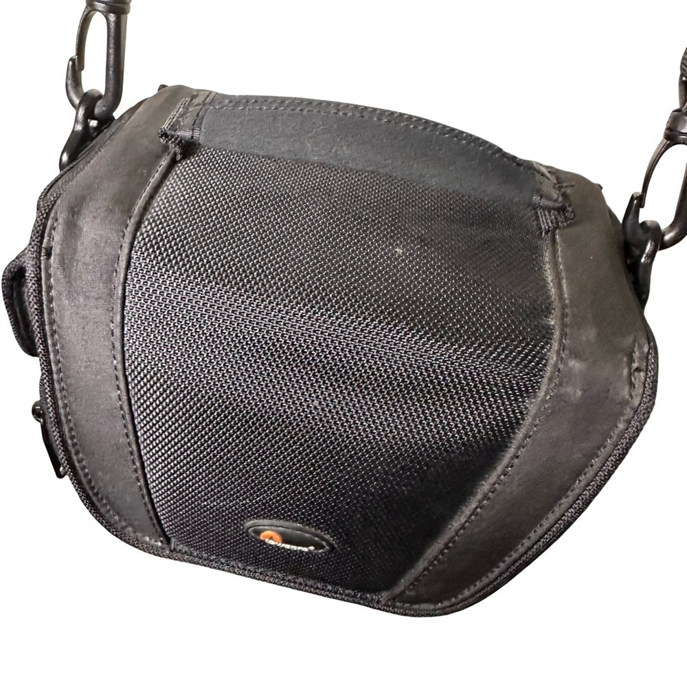 Lowepro Edit 110 Camera Case - image 3